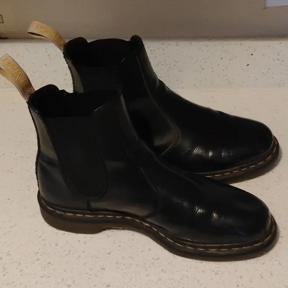 Dr Martens  Boots Size 10.5 Men - Picture 2 of 6